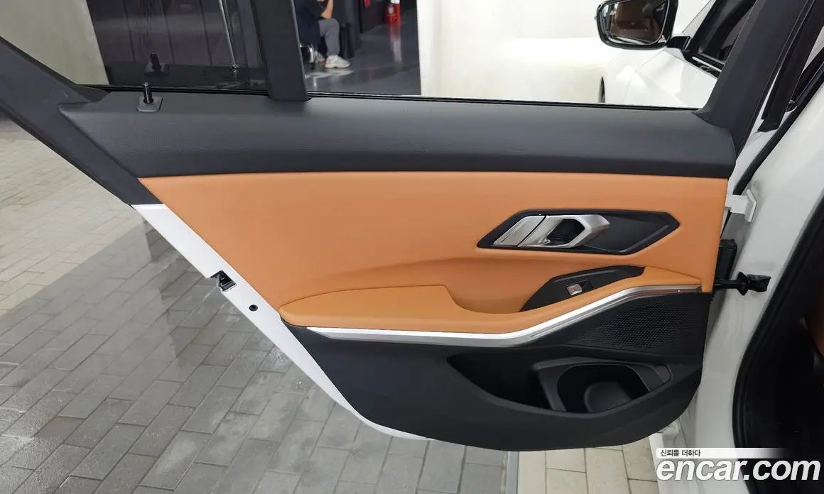BMW 3 серия 2025 2.0 автомат (гидро), фото 15 BMW 3 серия 2025 2.0 автомат (гидро), фото 15