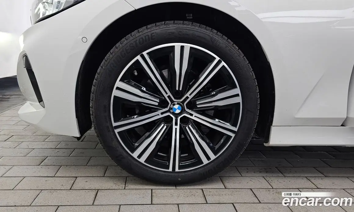 BMW 3 серия 2025 2.0 автомат (гидро), фото 5 BMW 3 серия 2025 2.0 автомат (гидро), фото 5