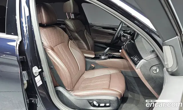 BMW 5 серия 2022 2.0 автомат (гидро), миниатюра 11 BMW 5 серия 2022 2.0 автомат (гидро), миниатюра 11