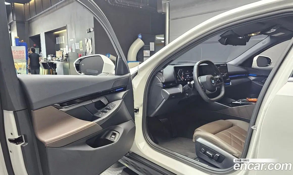 BMW 5 серия 2024 2.0 автомат (гидро), фото 13