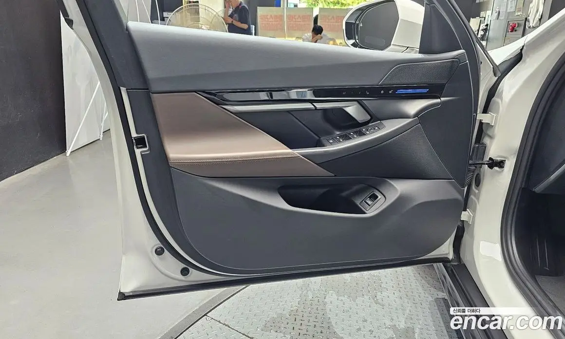 BMW 5 серия 2024 2.0 автомат (гидро), фото 14