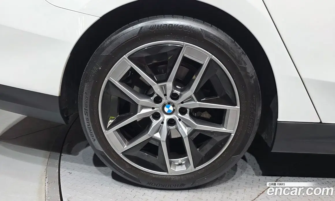 BMW 5 серия 2024 2.0 автомат (гидро), фото 5