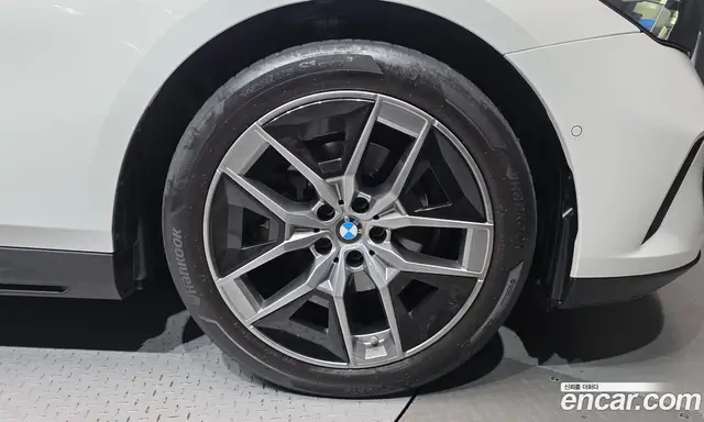 BMW 5 серия 2024 2.0 автомат (гидро), миниатюра 7