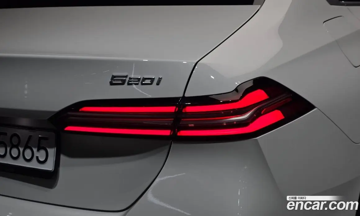 BMW 5 серия 2024 2.0 автомат (гидро), фото 9