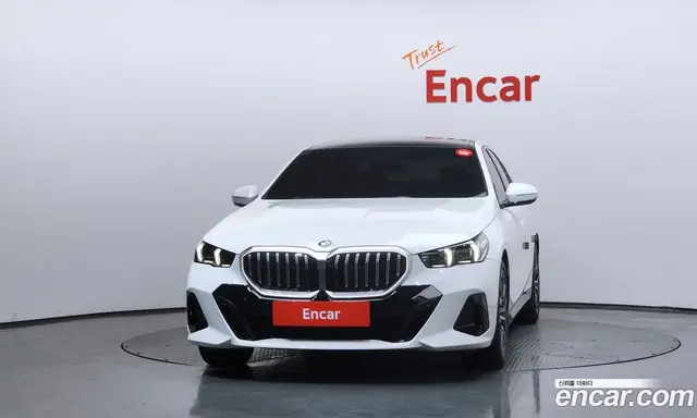 BMW 5 серия 2025 2.0 автомат (гидро), миниатюра 3