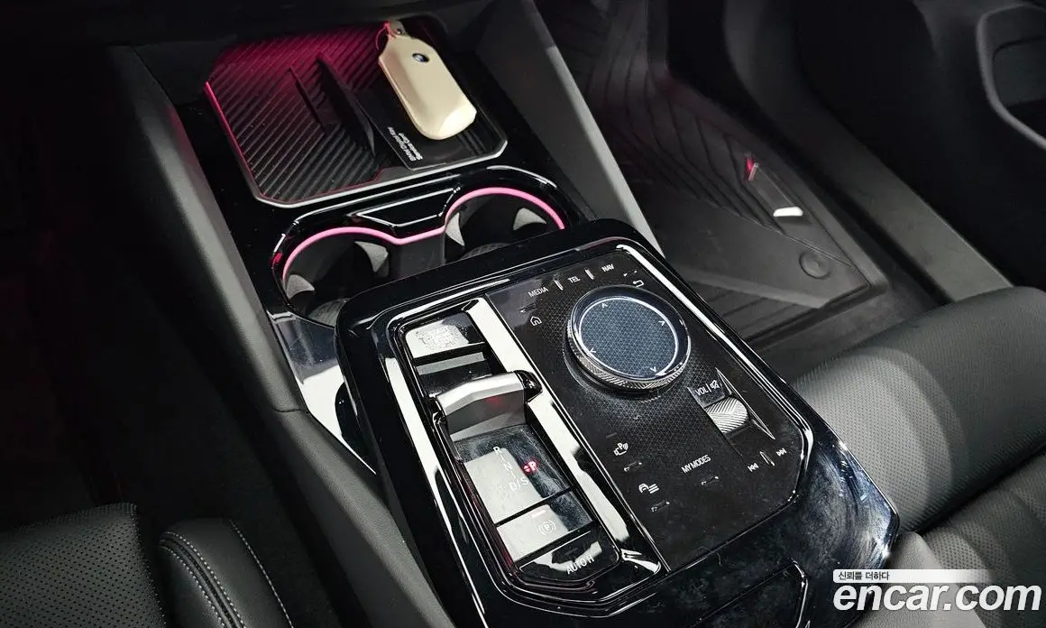 BMW 5 серия 2025 2.0 автомат (гидро), фото 12