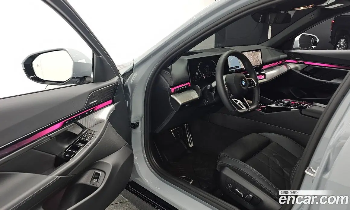 BMW 5 серия 2025 2.0 автомат (гидро), фото 17