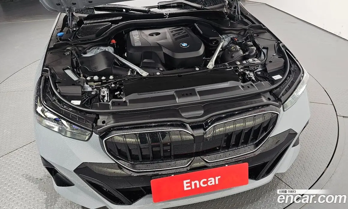 BMW 5 серия 2025 2.0 автомат (гидро), фото 6