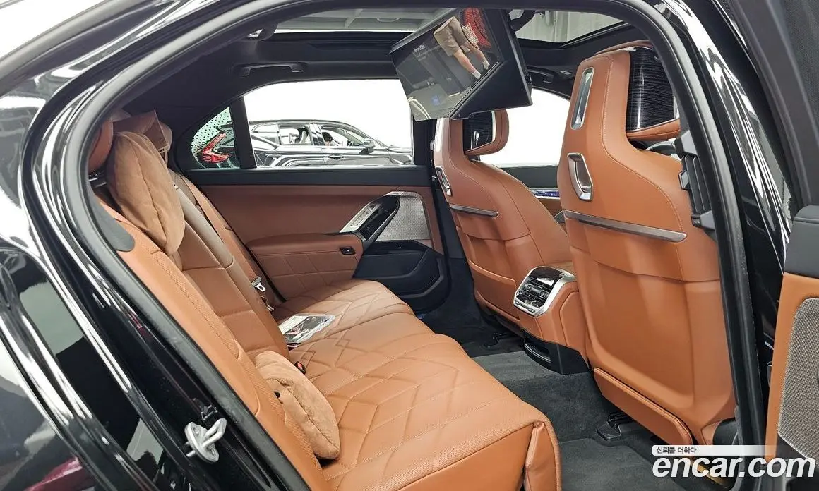 BMW 7 серия 2025 3.0 автомат (гидро), фото 18 BMW 7 серия 2025 3.0 автомат (гидро), фото 18