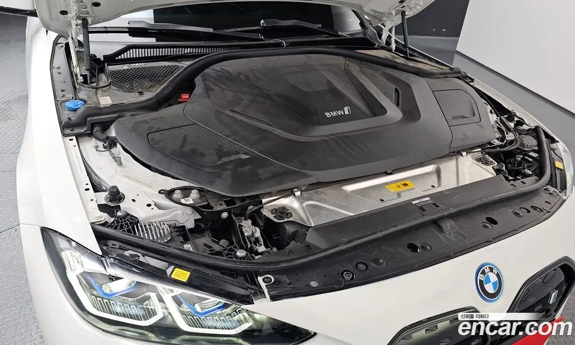 BMW i4 2024 0.2 автомат (гидро), фото 6
