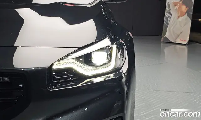 BMW M2 2025 3.0 автомат (гидро), миниатюра 8