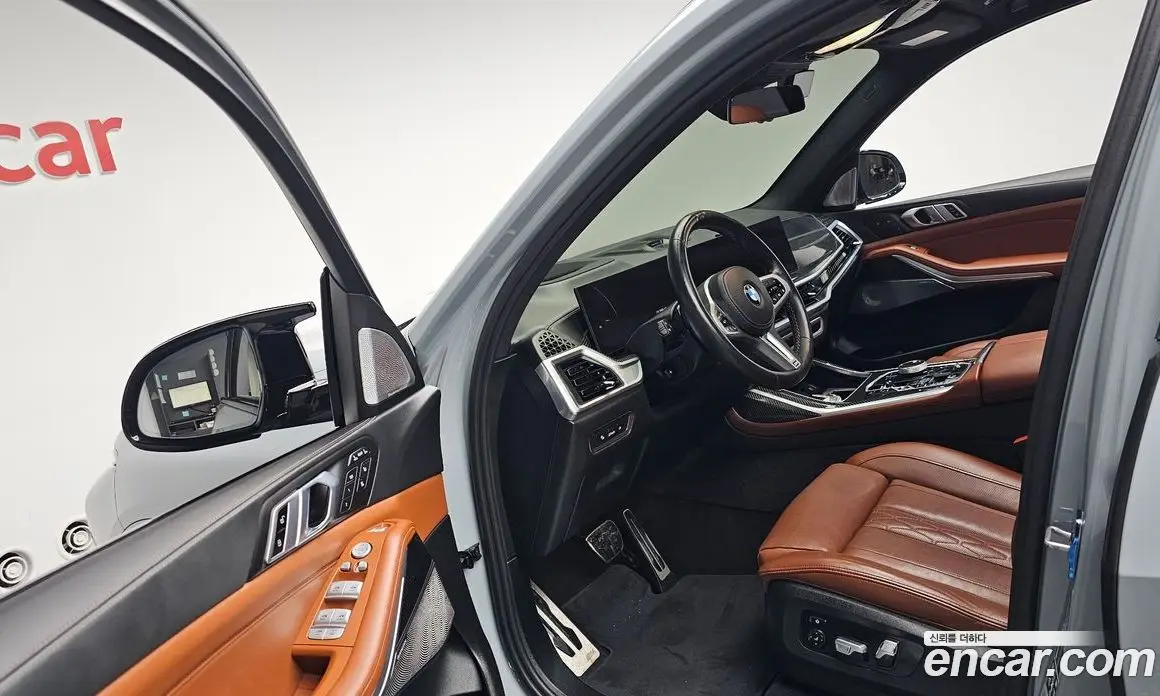 BMW X7 2024 4.4 автомат (гидро), фото 12 BMW X7 2024 4.4 автомат (гидро), фото 12