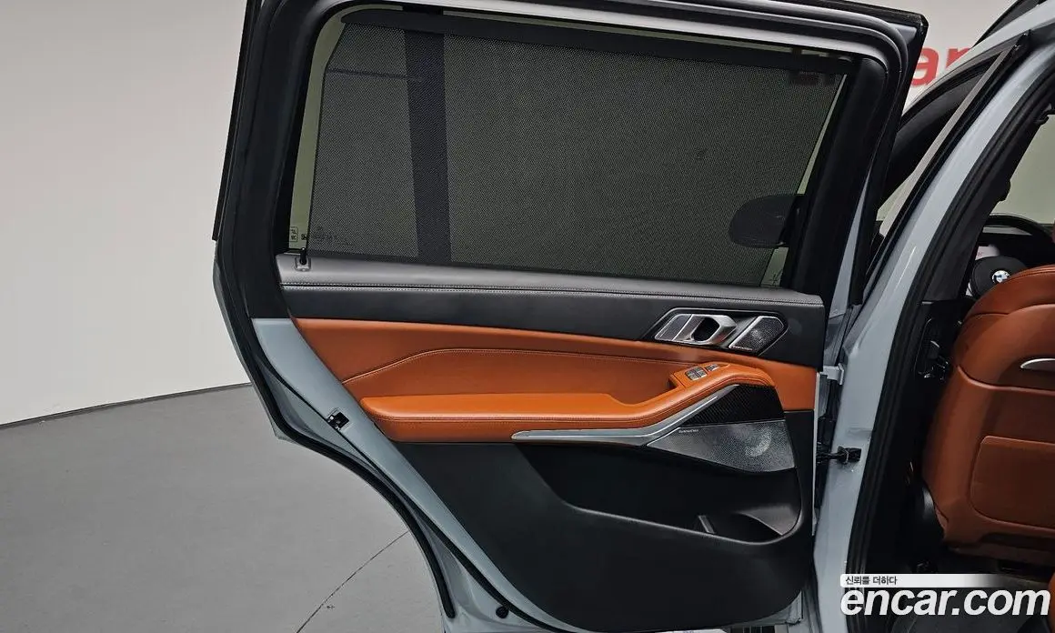 BMW X7 2024 4.4 автомат (гидро), фото 14 BMW X7 2024 4.4 автомат (гидро), фото 14