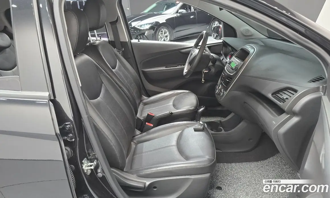 Chevrolet Spark 2016 1.0 автомат (гидро), фото 16 Chevrolet Spark 2016 1.0 автомат (гидро), фото 16