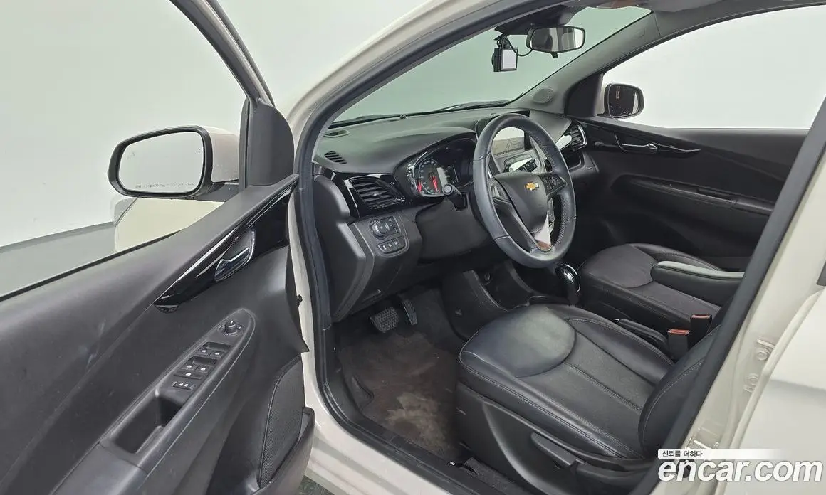 Chevrolet Spark 2016 1.0 автомат (гидро), фото 13 Chevrolet Spark 2016 1.0 автомат (гидро), фото 13