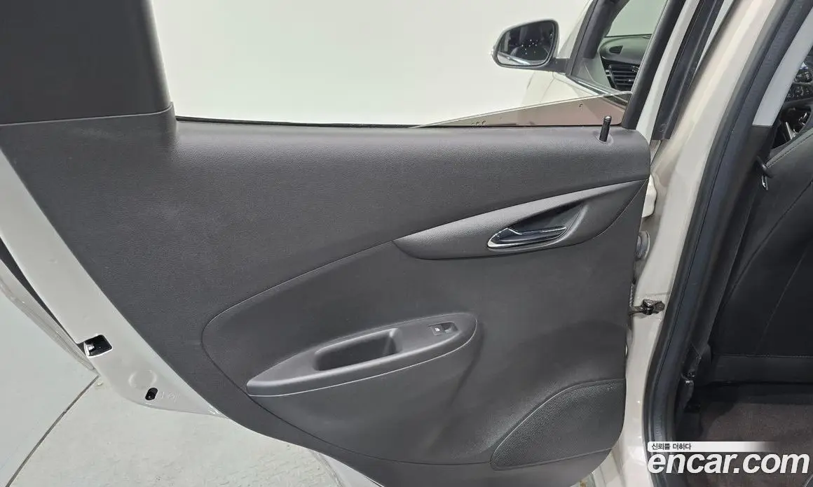 Chevrolet Spark 2016 1.0 автомат (гидро), фото 15 Chevrolet Spark 2016 1.0 автомат (гидро), фото 15