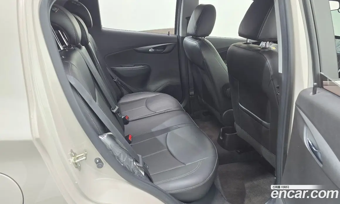 Chevrolet Spark 2016 1.0 автомат (гидро), фото 26 Chevrolet Spark 2016 1.0 автомат (гидро), фото 26