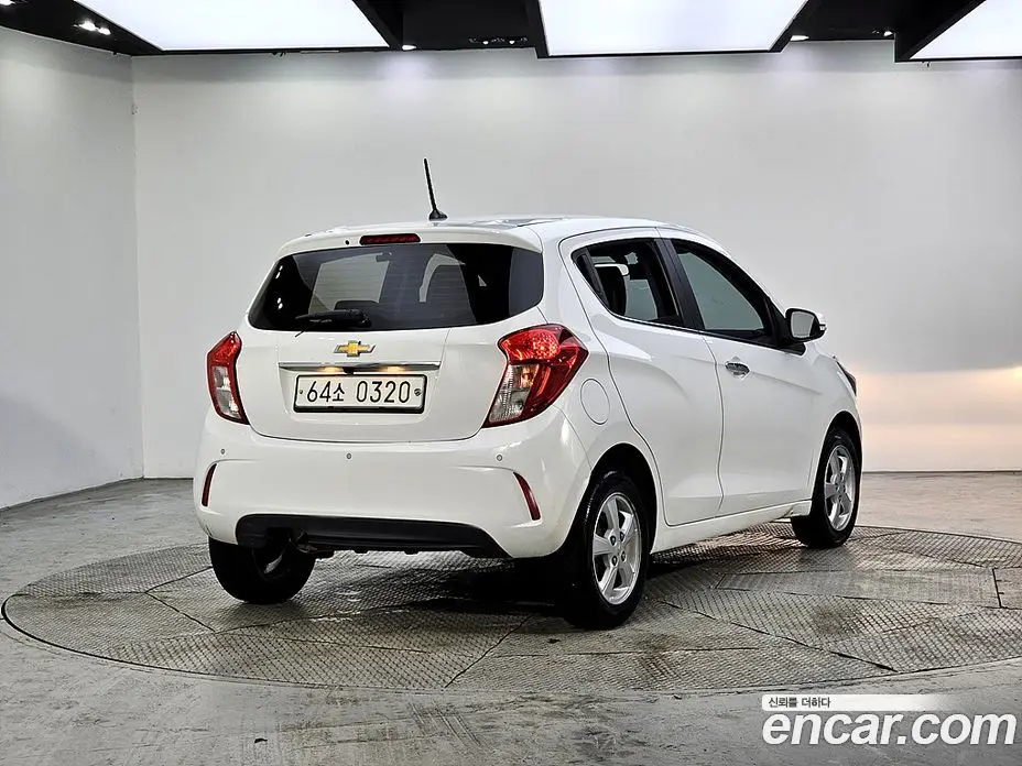 Chevrolet Spark 2016 1.0 автомат (гидро), фото 4 Chevrolet Spark 2016 1.0 автомат (гидро), фото 4