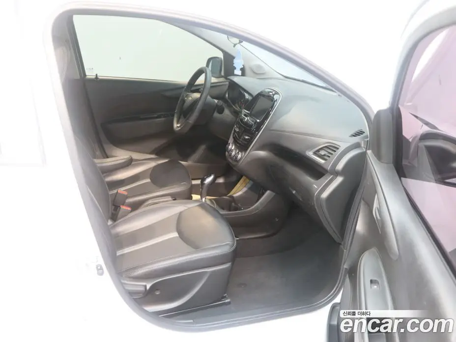 Chevrolet Spark 2021 1.0 автомат (гидро), фото 11