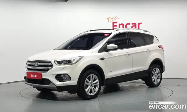 Ford Kuga 2017 2.0 автомат (гидро), миниатюра 1 Ford Kuga 2017 2.0 автомат (гидро), миниатюра 1