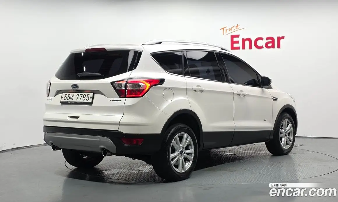 Ford Kuga 2017 2.0 автомат (гидро), фото 2 Ford Kuga 2017 2.0 автомат (гидро), фото 2