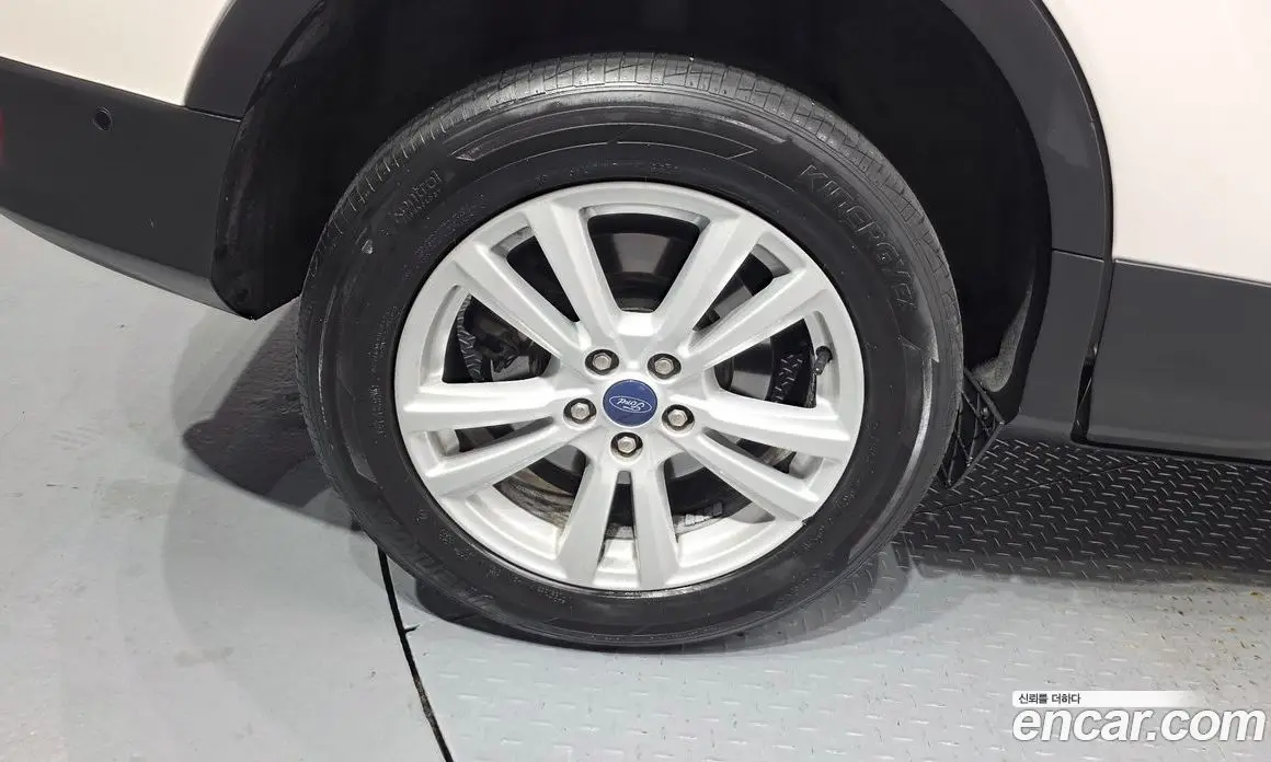 Ford Kuga 2017 2.0 автомат (гидро), фото 5 Ford Kuga 2017 2.0 автомат (гидро), фото 5