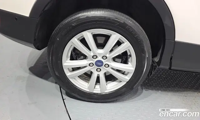 Ford Kuga 2017 2.0 автомат (гидро), миниатюра 5 Ford Kuga 2017 2.0 автомат (гидро), миниатюра 5