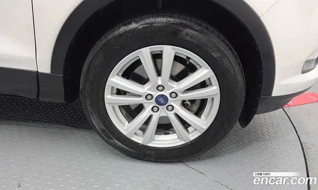 Ford Kuga 2017 2.0 автомат (гидро), миниатюра 7 Ford Kuga 2017 2.0 автомат (гидро), миниатюра 7
