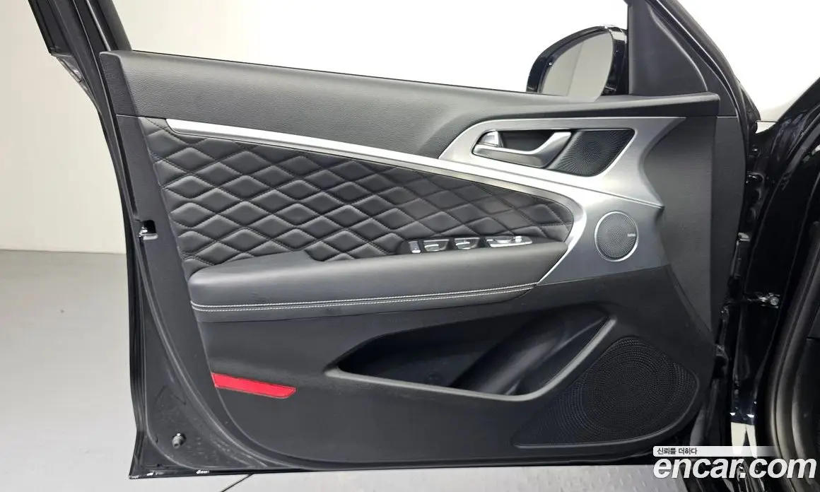 Genesis G70 2019 2.0 автомат (гидро), фото 14 Genesis G70 2019 2.0 автомат (гидро), фото 14