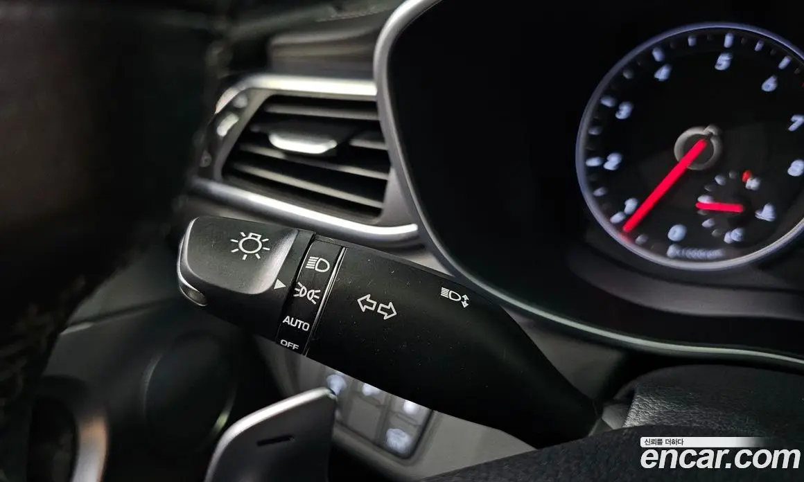 Genesis G70 2019 2.0 автомат (гидро), фото 33 Genesis G70 2019 2.0 автомат (гидро), фото 33