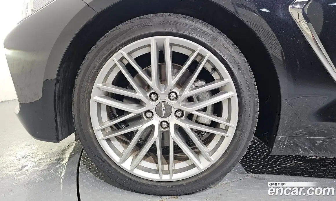 Genesis G70 2019 2.0 автомат (гидро), фото 5 Genesis G70 2019 2.0 автомат (гидро), фото 5