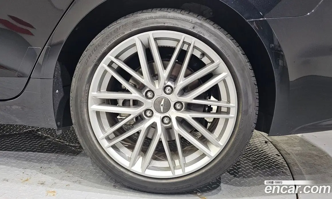 Genesis G70 2019 2.0 автомат (гидро), фото 7 Genesis G70 2019 2.0 автомат (гидро), фото 7
