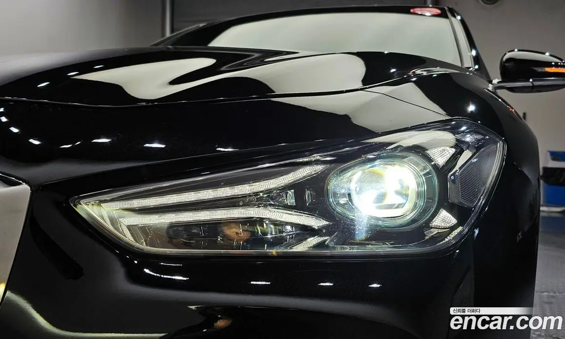 Genesis G70 2019 2.0 автомат (гидро), фото 8 Genesis G70 2019 2.0 автомат (гидро), фото 8