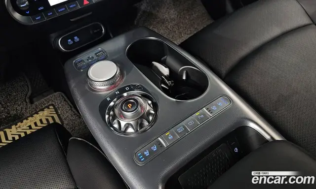 Genesis GV60 2022 0.1 автомат (гидро), миниатюра 12