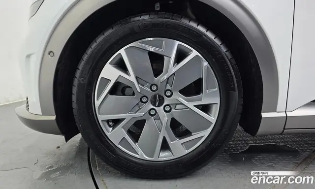 Genesis GV60 2023 0.1 автомат (гидро), миниатюра 5 Genesis GV60 2023 0.1 автомат (гидро), миниатюра 5