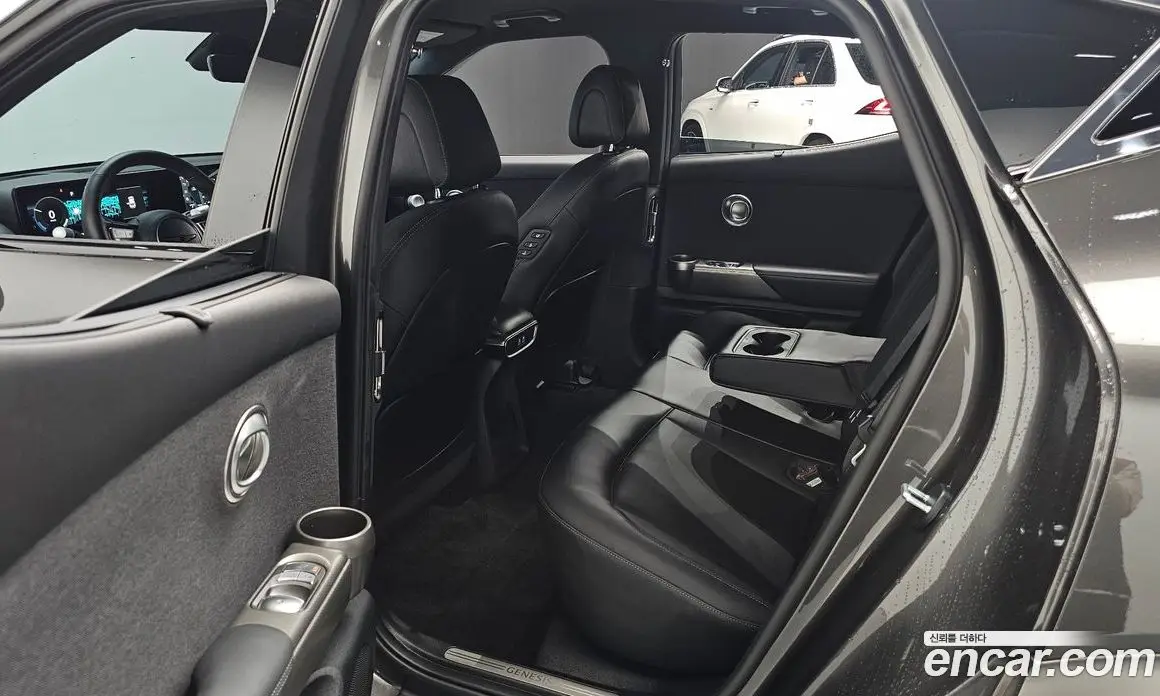 Genesis GV60 2024 0.1 автомат (гидро), фото 17 Genesis GV60 2024 0.1 автомат (гидро), фото 17