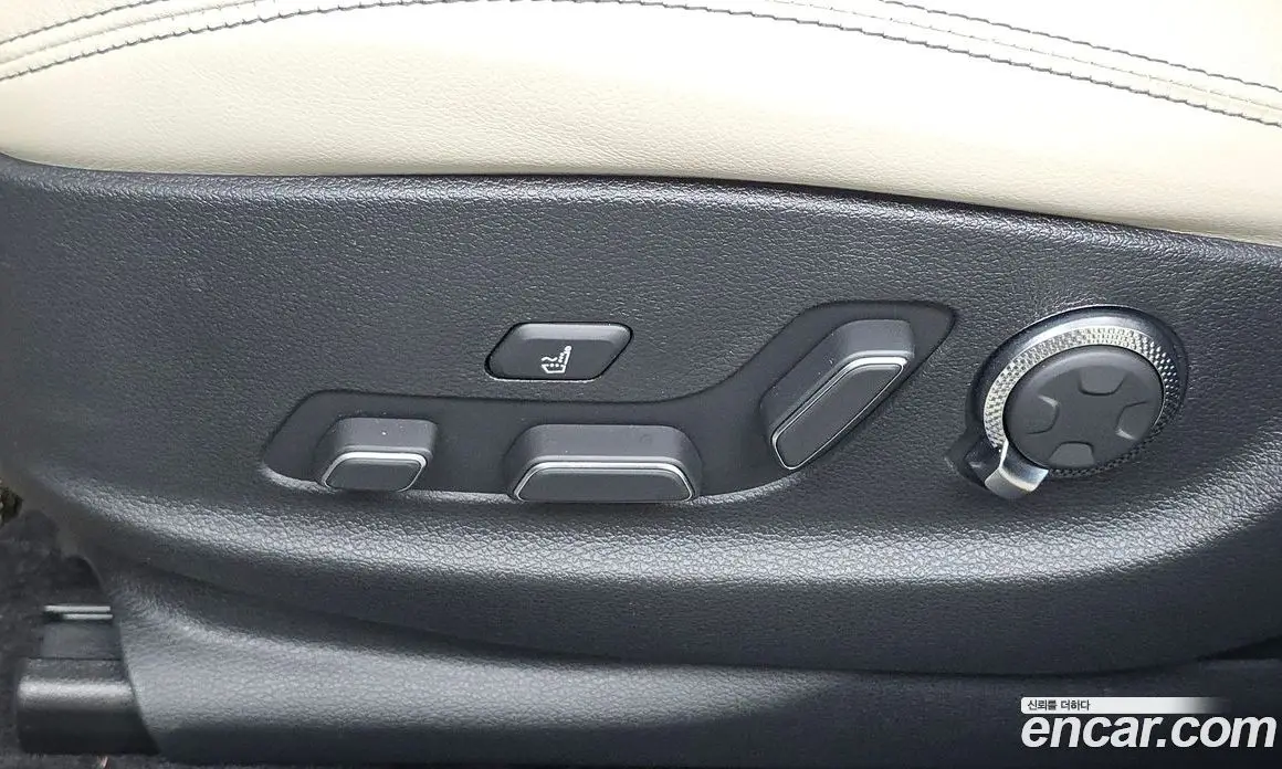 Genesis GV70 2022 2.5 автомат (гидро), фото 18 Genesis GV70 2022 2.5 автомат (гидро), фото 18