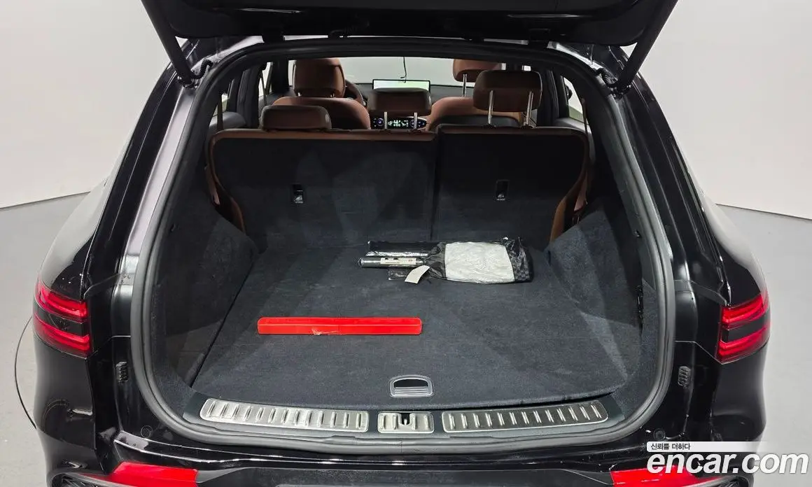 Genesis GV70 2022 2.5 автомат (гидро), фото 23