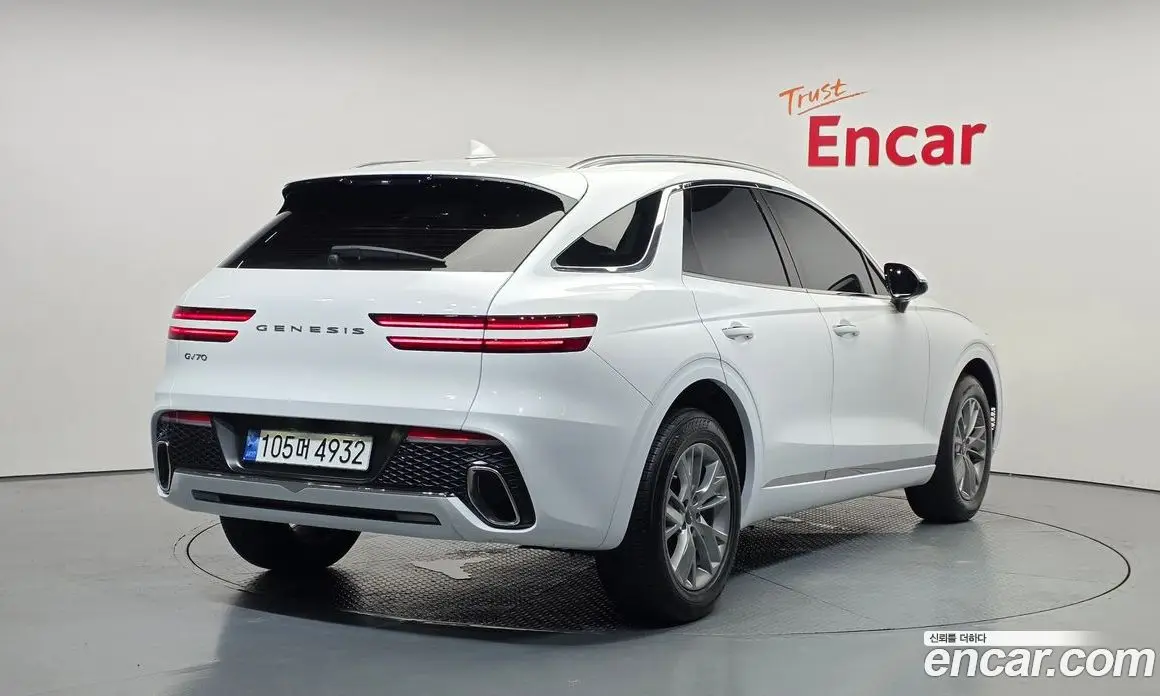 Genesis GV70 2022 2.5 автомат (гидро), фото 2 Genesis GV70 2022 2.5 автомат (гидро), фото 2