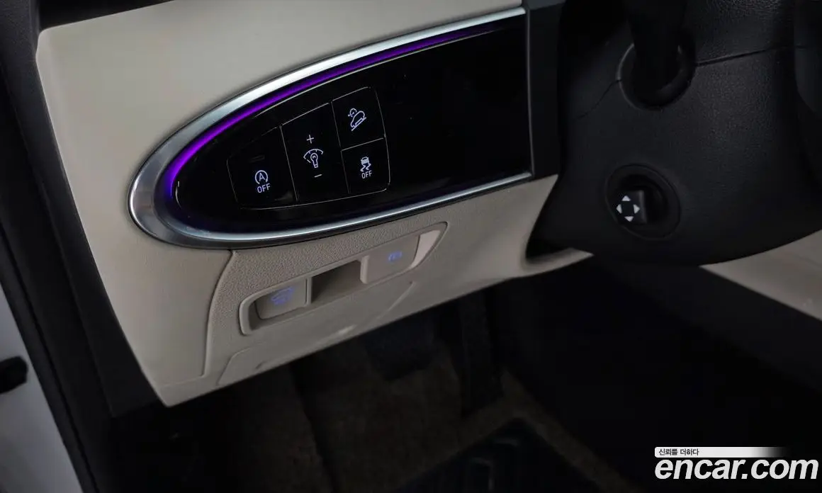 Genesis GV70 2022 2.5 автомат (гидро), фото 14 Genesis GV70 2022 2.5 автомат (гидро), фото 14