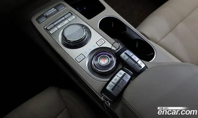Genesis GV70 2022 2.5 автомат (гидро), миниатюра 9 Genesis GV70 2022 2.5 автомат (гидро), миниатюра 9