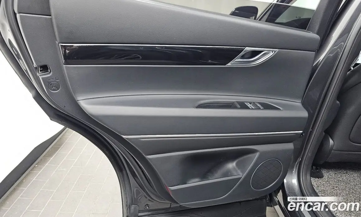 Genesis GV80 2021 2.5 автомат (гидро), фото 15 Genesis GV80 2021 2.5 автомат (гидро), фото 15