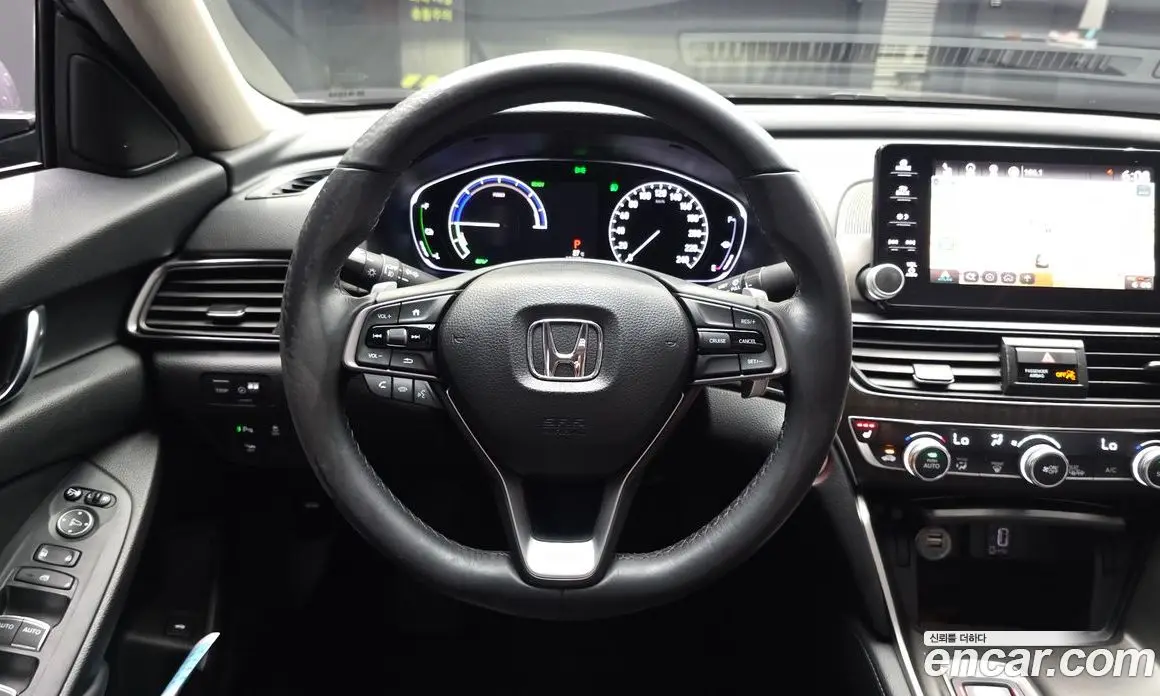 Honda Accord 2018 2.0 автомат (гидро), фото 13 Honda Accord 2018 2.0 автомат (гидро), фото 13