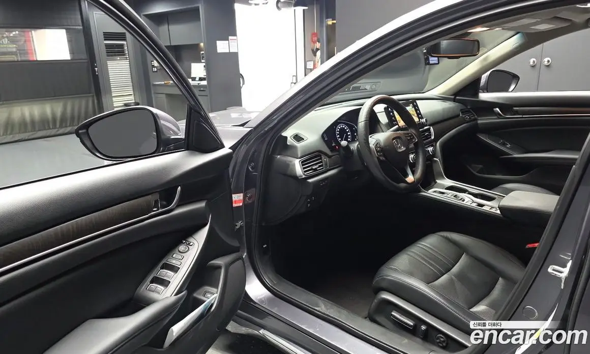 Honda Accord 2018 2.0 автомат (гидро), фото 10 Honda Accord 2018 2.0 автомат (гидро), фото 10