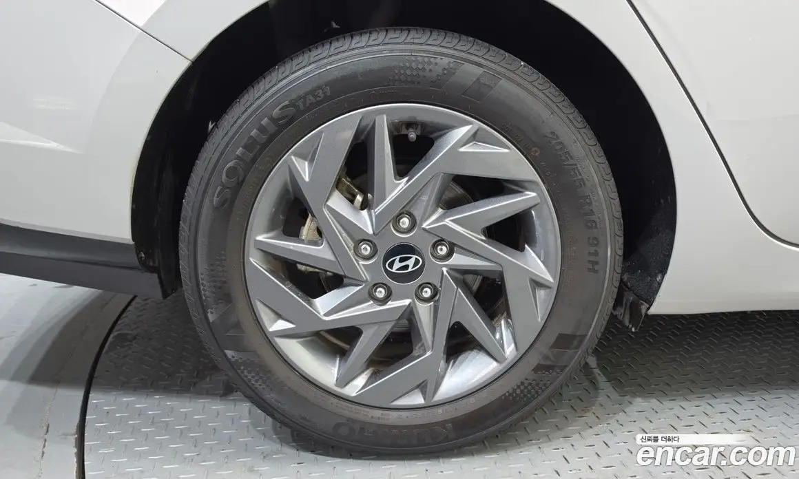 Hyundai Avante 2023 1.6 автомат (гидро), фото 5 Hyundai Avante 2023 1.6 автомат (гидро), фото 5