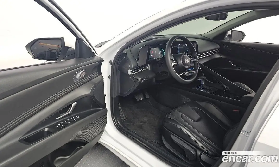 Hyundai Avante 2025 1.6 автомат (гидро), фото 17 Hyundai Avante 2025 1.6 автомат (гидро), фото 17