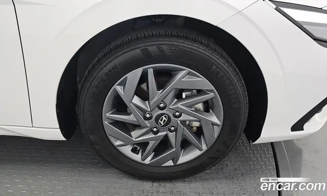 Hyundai Avante 2025 1.6 автомат (гидро), миниатюра 7 Hyundai Avante 2025 1.6 автомат (гидро), миниатюра 7