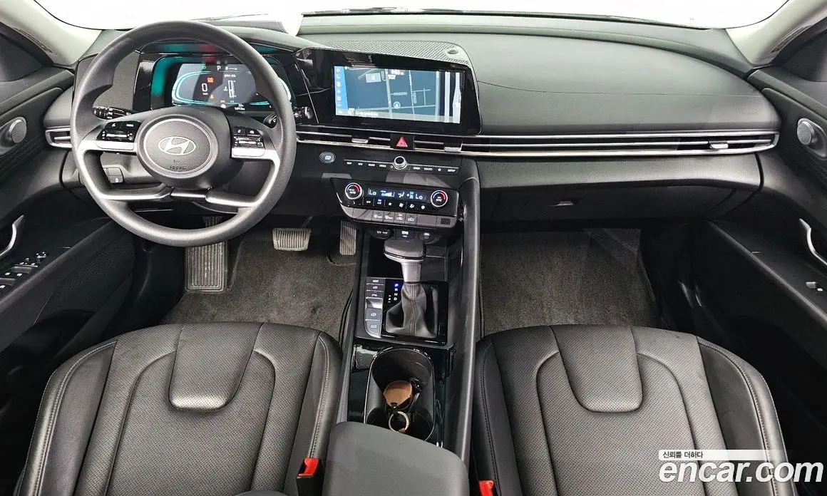Hyundai Avante 2025 1.6 автомат (гидро), фото 10 Hyundai Avante 2025 1.6 автомат (гидро), фото 10