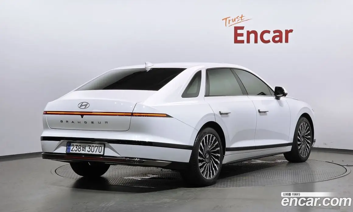 Hyundai Grandeur 2024 2.5 автомат (гидро), фото 2 Hyundai Grandeur 2024 2.5 автомат (гидро), фото 2