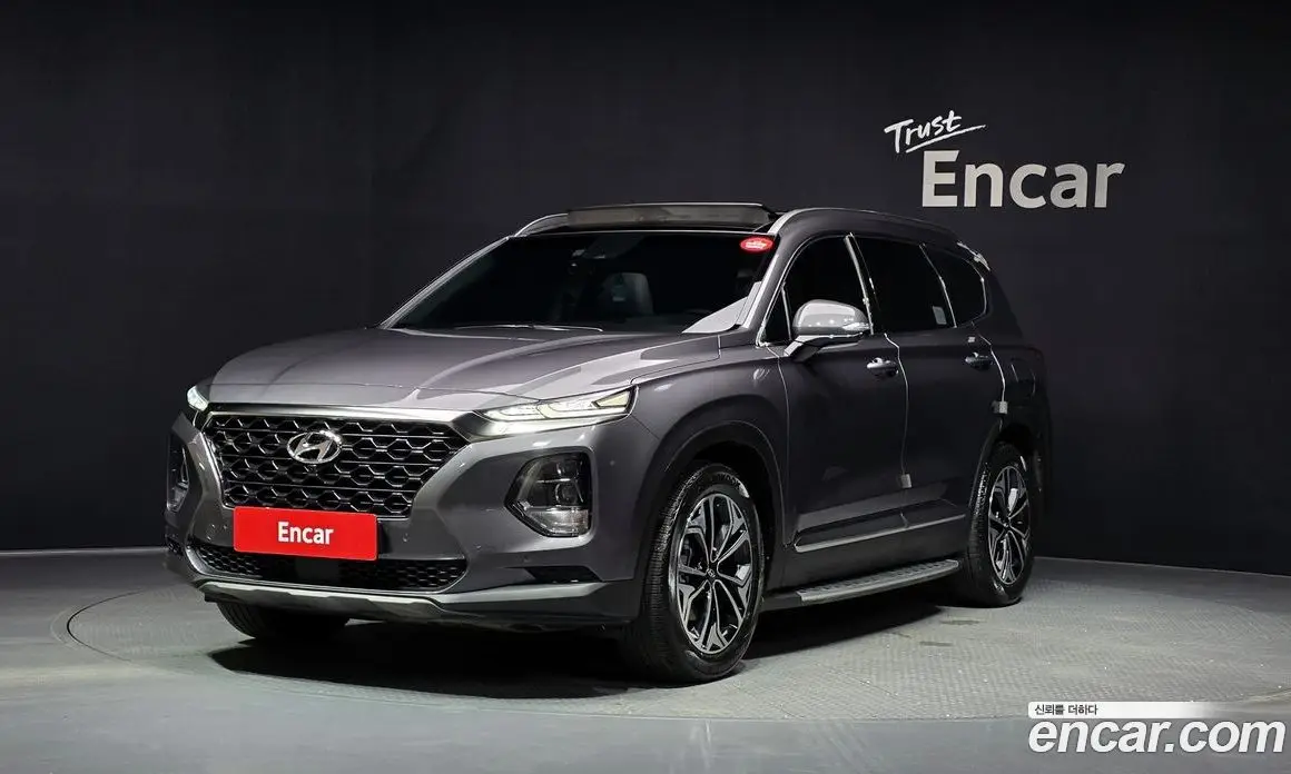 Hyundai Santa Fe 2018 2.0 автомат (гидро), фото 1 Hyundai Santa Fe 2018 2.0 автомат (гидро), фото 1